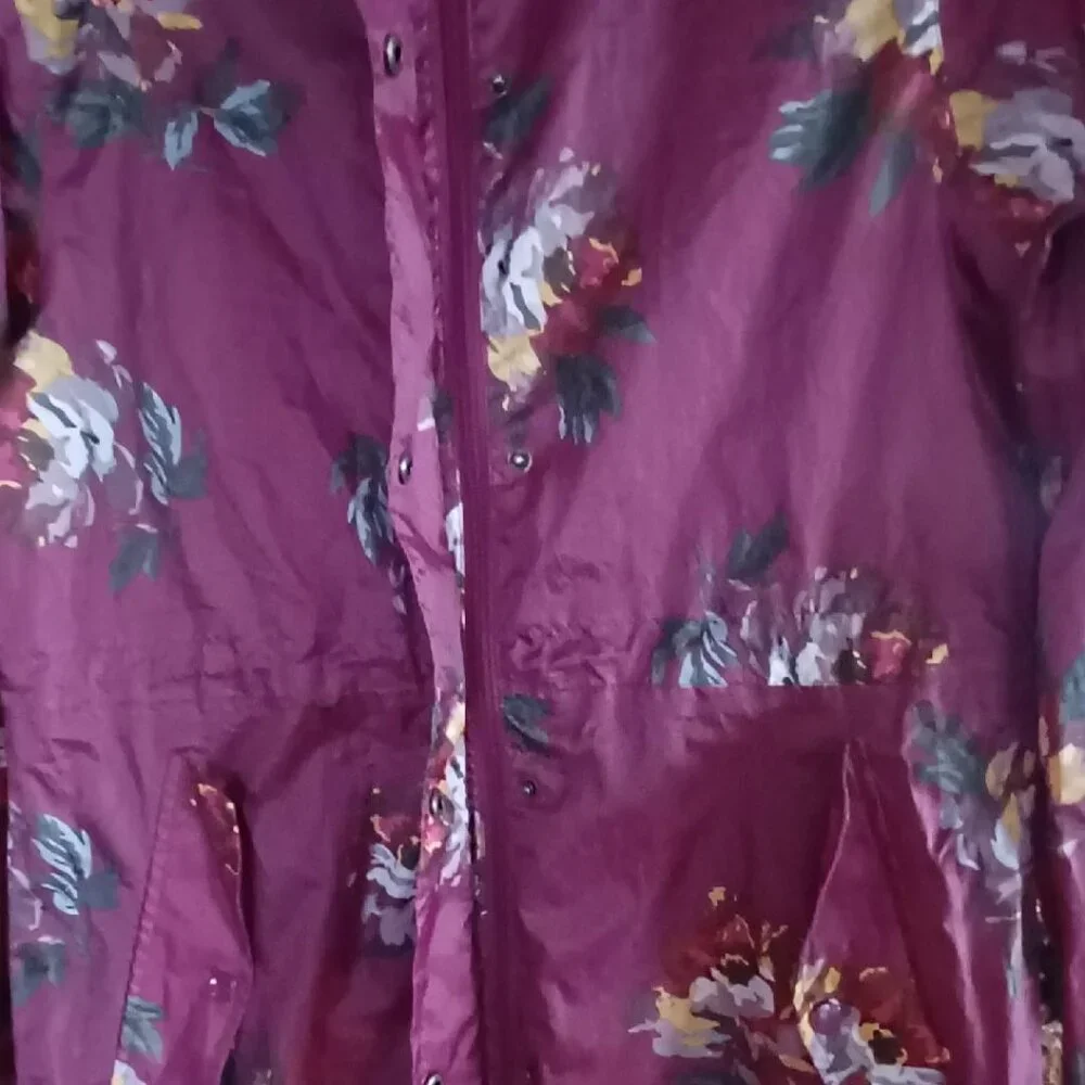 Joules Right as Rain Hooded Packable Raincoat - Picture 7 of 8